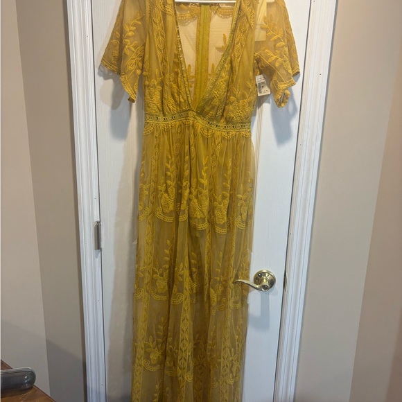 The Clothing Co Mustard Lace Maxi Dress Boho Sheer Overlay Shorts  Size M NWT - Picture 5 of 5